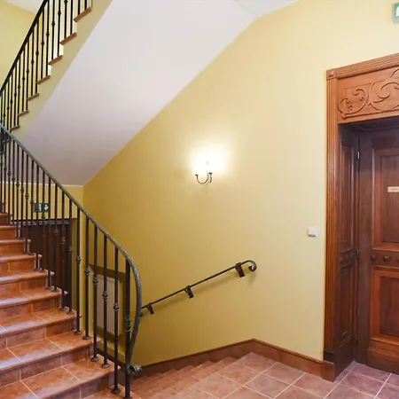 Dobry Zakatek Dom Rekolekcyjny 3* 콘스탄친-예지오르나