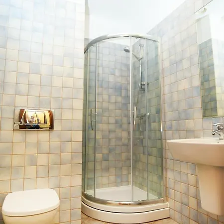 Dobry Zakatek Dom Rekolekcyjny 콘스탄친-예지오르나