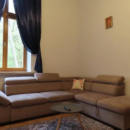 Dobry Zakatek Dom Rekolekcyjny 3*