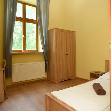 Kompleks wypoczynkowy Dobry Zakątek Dom Rekolekcyjny 3*