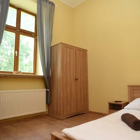 Dobry Zakatek Dom Rekolekcyjny 홀리데이파크