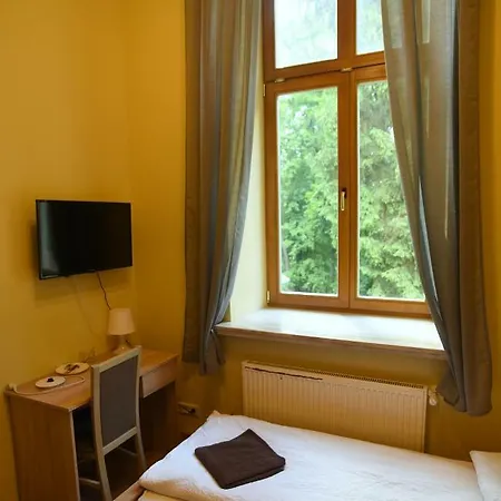 Dobry Zakatek Dom Rekolekcyjny 3*