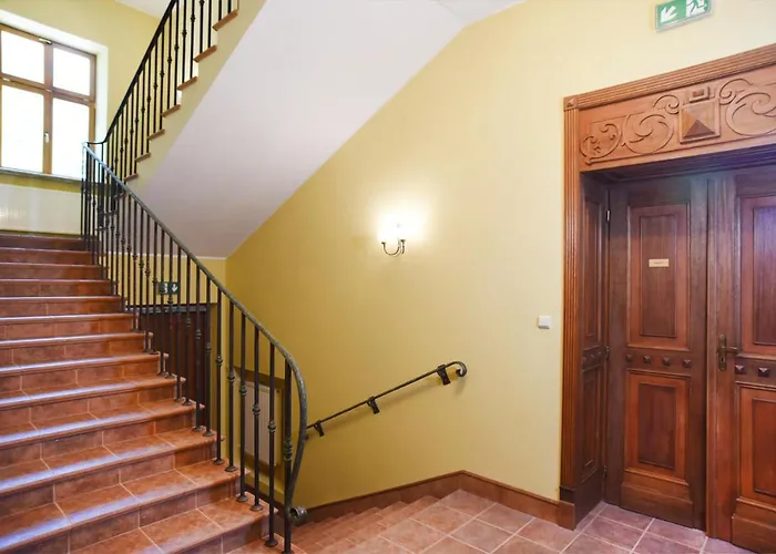 Dobry Zakatek Dom Rekolekcyjny 3* Konstancin-Jeziorna