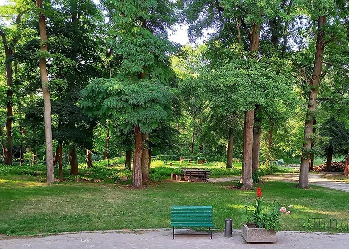 Üdülőpark Dobry Zakatek Dom Rekolekcyjny Konstancin-Jeziorna